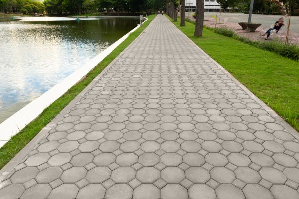 Cost of Pathway Pavers Installation in Longmont